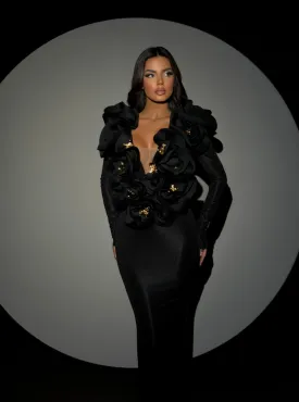 Lonie - Fitted Dress with gold accessories