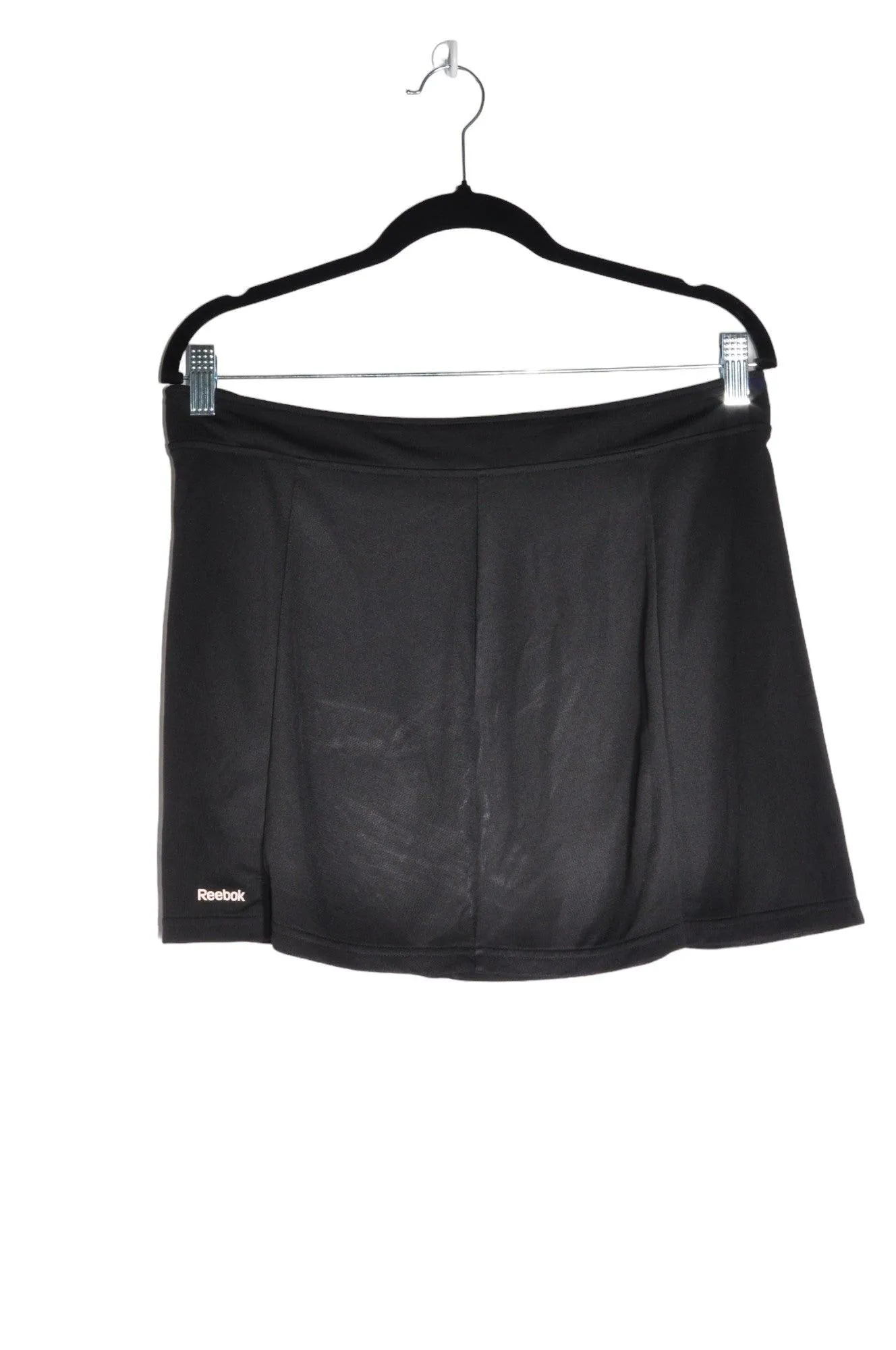 REEBOK Women Activewear Shorts & Skirts Regular fit in Black - S